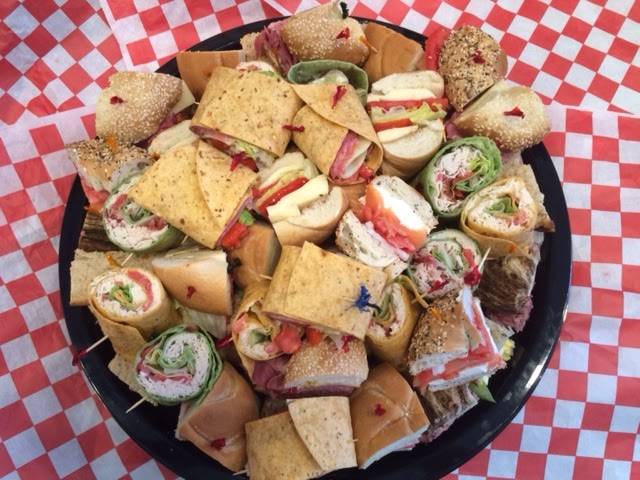 Red Brick Deli | bakery | 89 Tennessee St, Murphy, NC 28906, USA | 8288379090 OR +1 828-837-9090