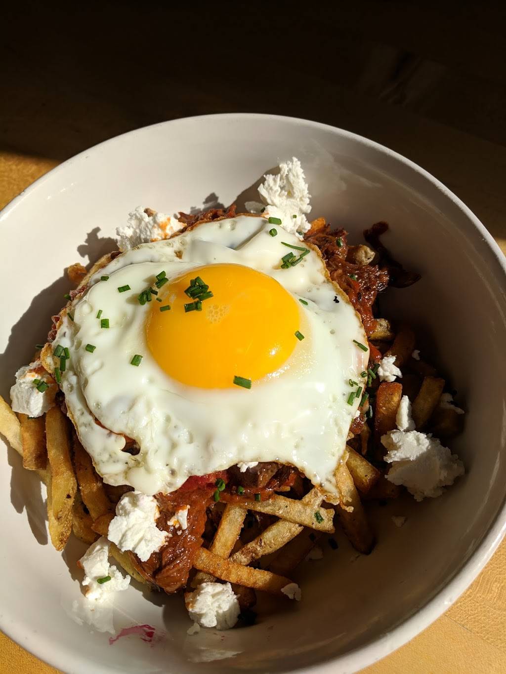 Common Pub Detroit | restaurant | 5440 Cass Ave, Detroit, MI 48202, USA | 3132858849 OR +1 313-285-8849