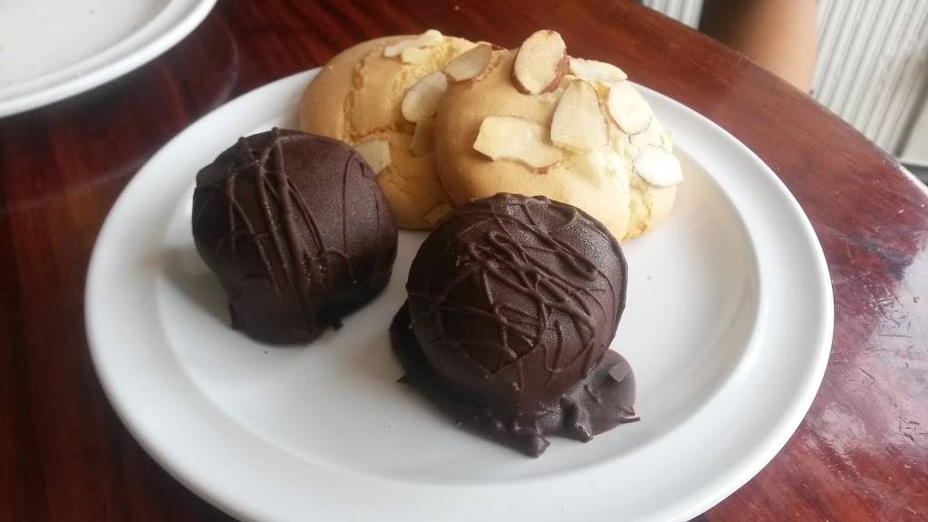 Fiores Bakery | bakery | 55 South St, Jamaica Plain, MA 02130, USA | 6175249200 OR +1 617-524-9200