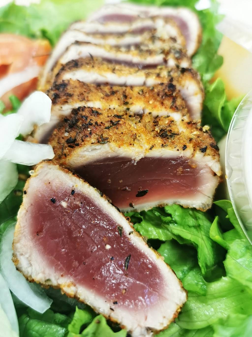 Fresh Catch Kaneohe | restaurant | 45-1118 Kamehameha Hwy, Kaneohe, HI 96744, USA | 8082357653 OR +1 808-235-7653