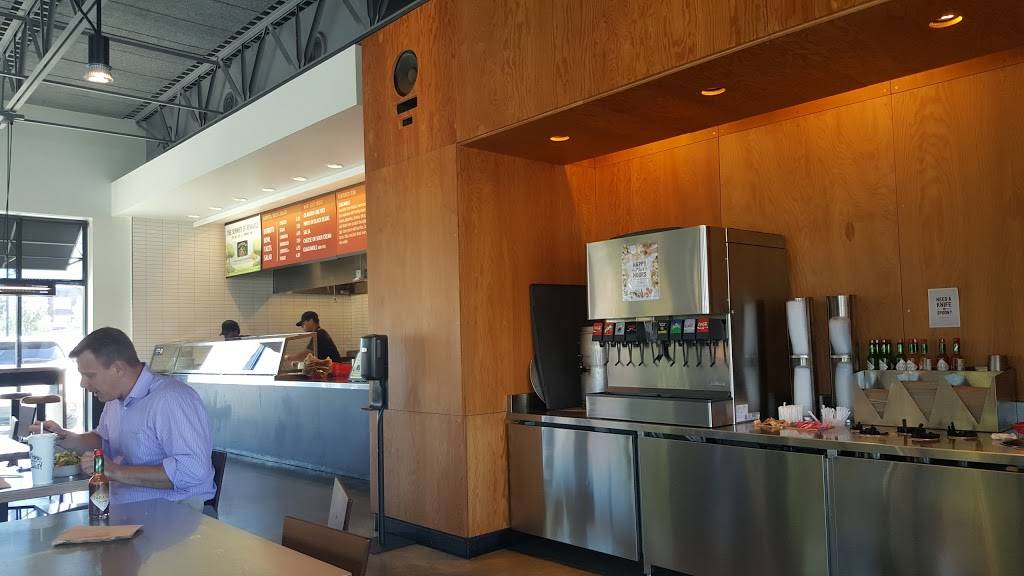 Chipotle Mexican Grill | restaurant | 4657 W Irving Park Rd, Chicago, IL 60641, USA | 7086674357 OR +1 708-667-4357