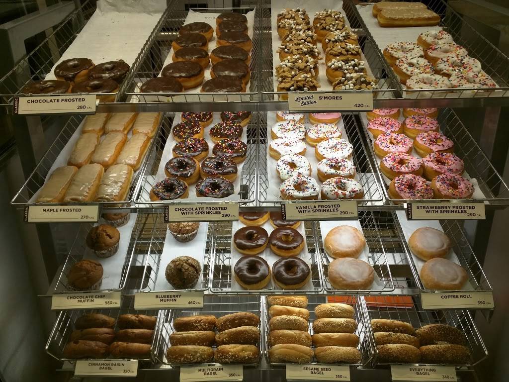 Dunkin | cafe | 275 S Lake Ave, Pasadena, CA 91101, USA | 6267935282 OR +1 626-793-5282