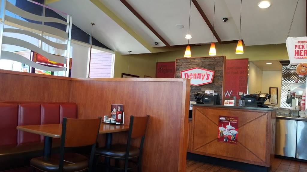 Dennys | restaurant | 1121 N Parkway Dr, Fresno, CA 93728, USA | 5592337811 OR +1 559-233-7811