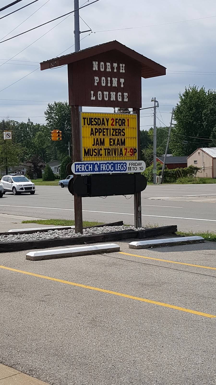 North Point Grill & Bar | restaurant | 2495 S Huron Rd, Kawkawlin, MI 48631, USA | 9897781544 OR +1 989-778-1544