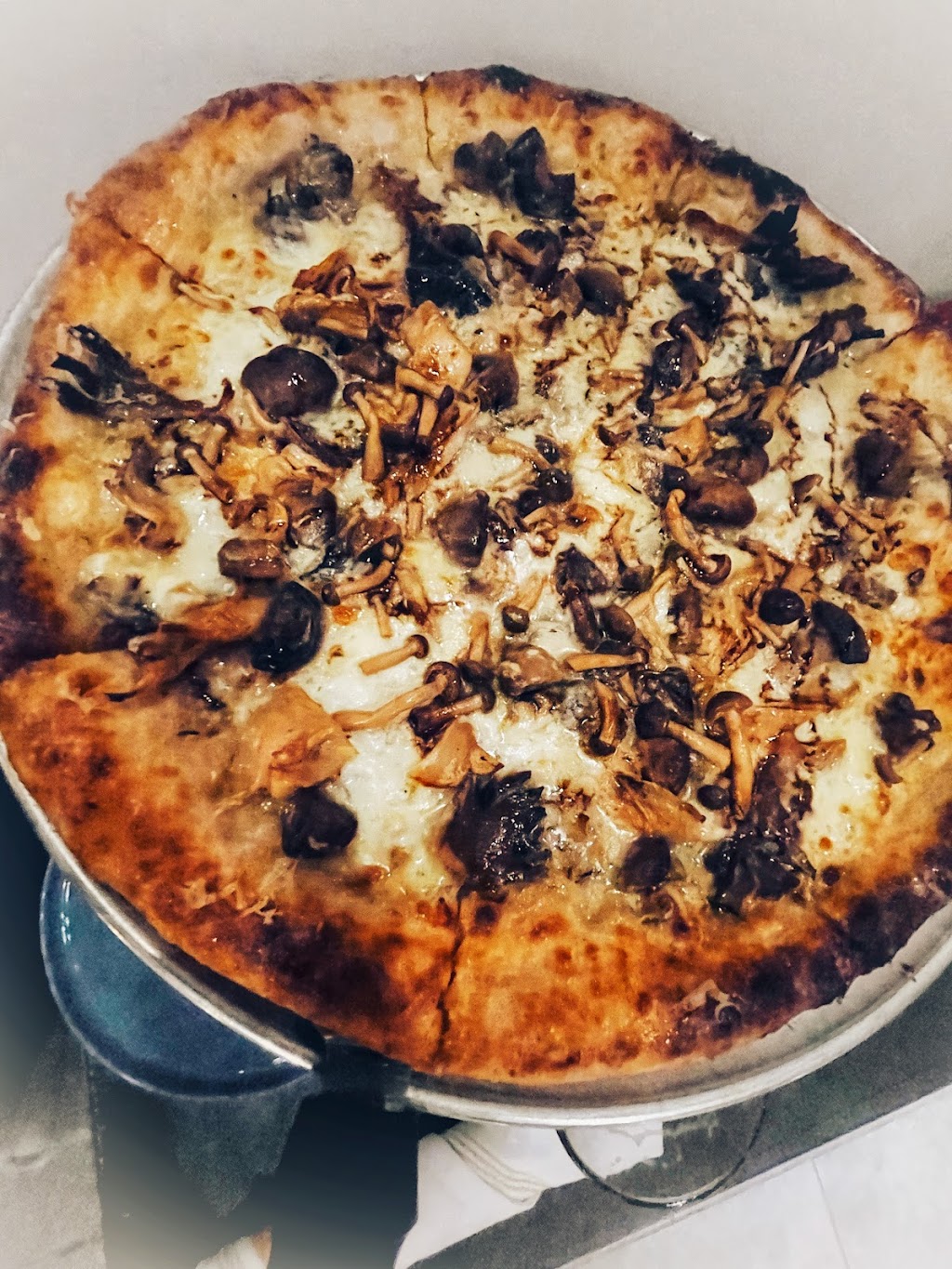 Redeemer Pizza | restaurant | 2705 Larimer St, Denver, CO 80205, USA | 7207801379 OR +1 720-780-1379