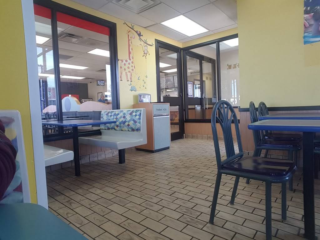 Burger King | restaurant | 2889 E New York St, Aurora, IL 60502, USA | 6308516794 OR +1 630-851-6794