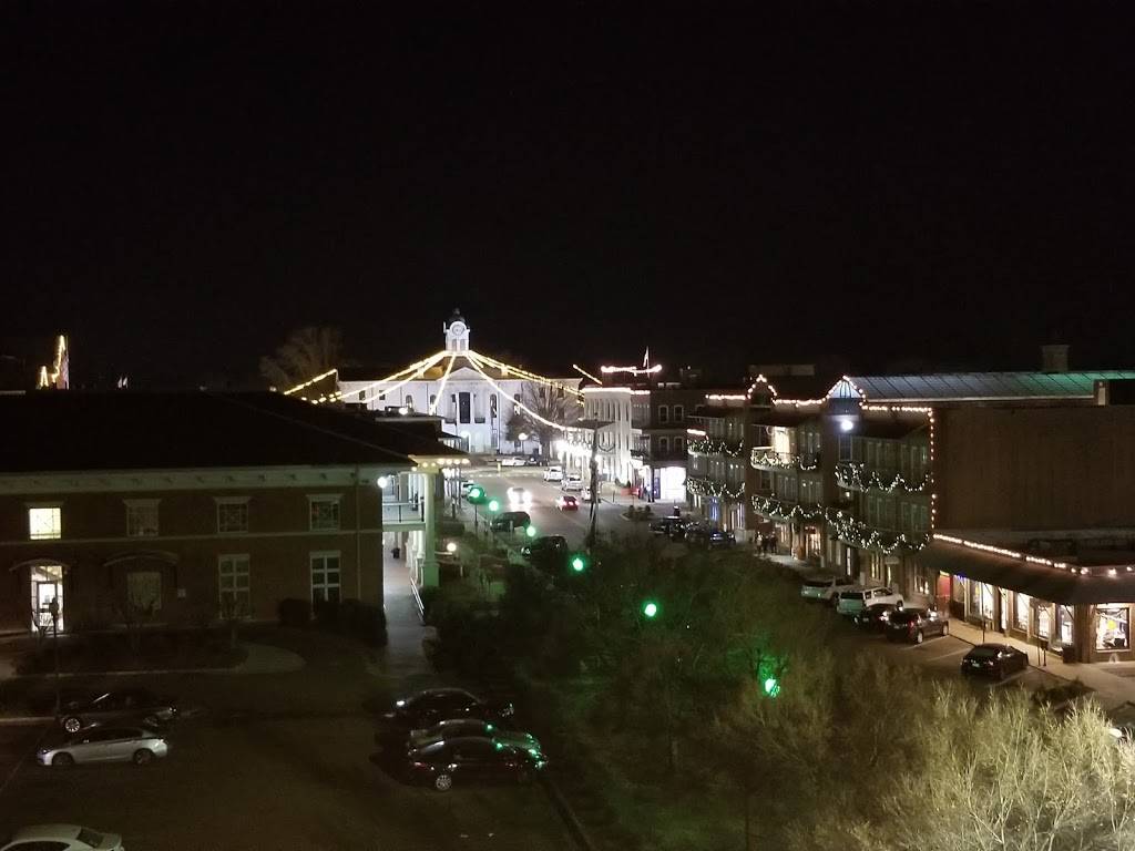 The Coop | restaurant | 400 N Lamar Blvd, Oxford, MS 38655, USA | 6622343031 OR +1 662-234-3031