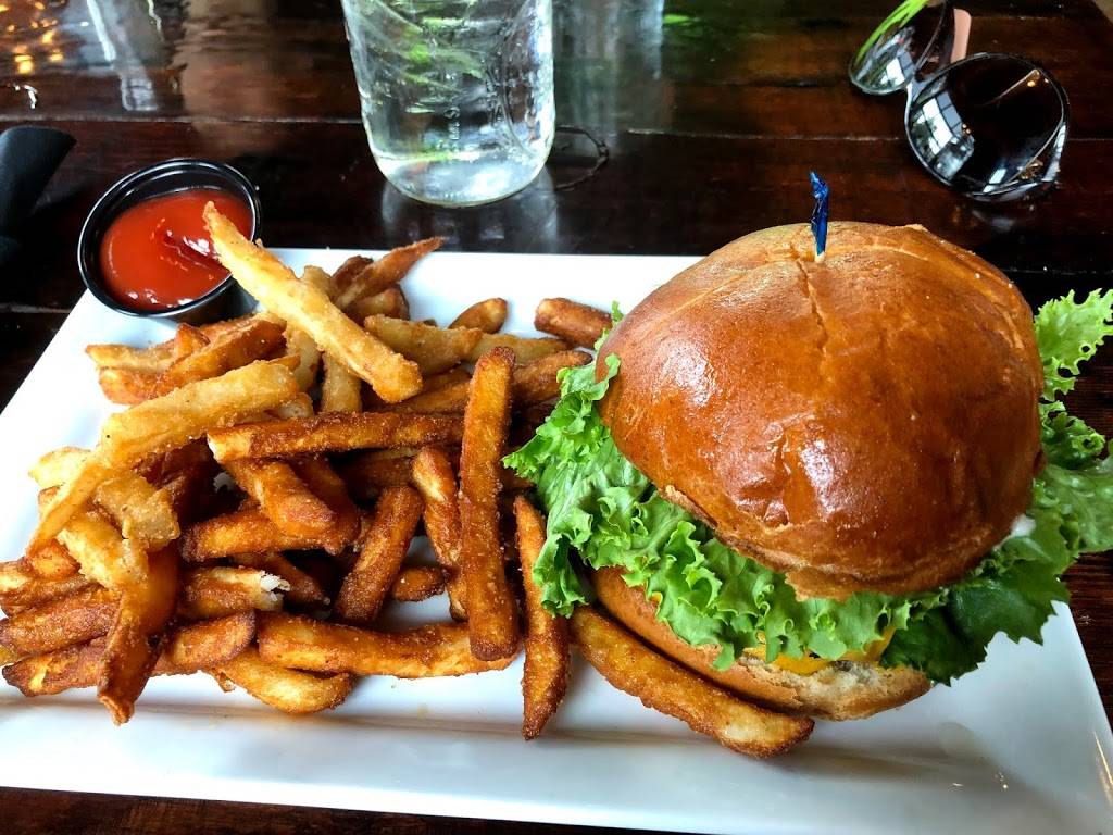 South Gate Brewing Company | restaurant | 40233 Enterprise Dr, Oakhurst, CA 93644, USA | 5596922739 OR +1 559-692-2739