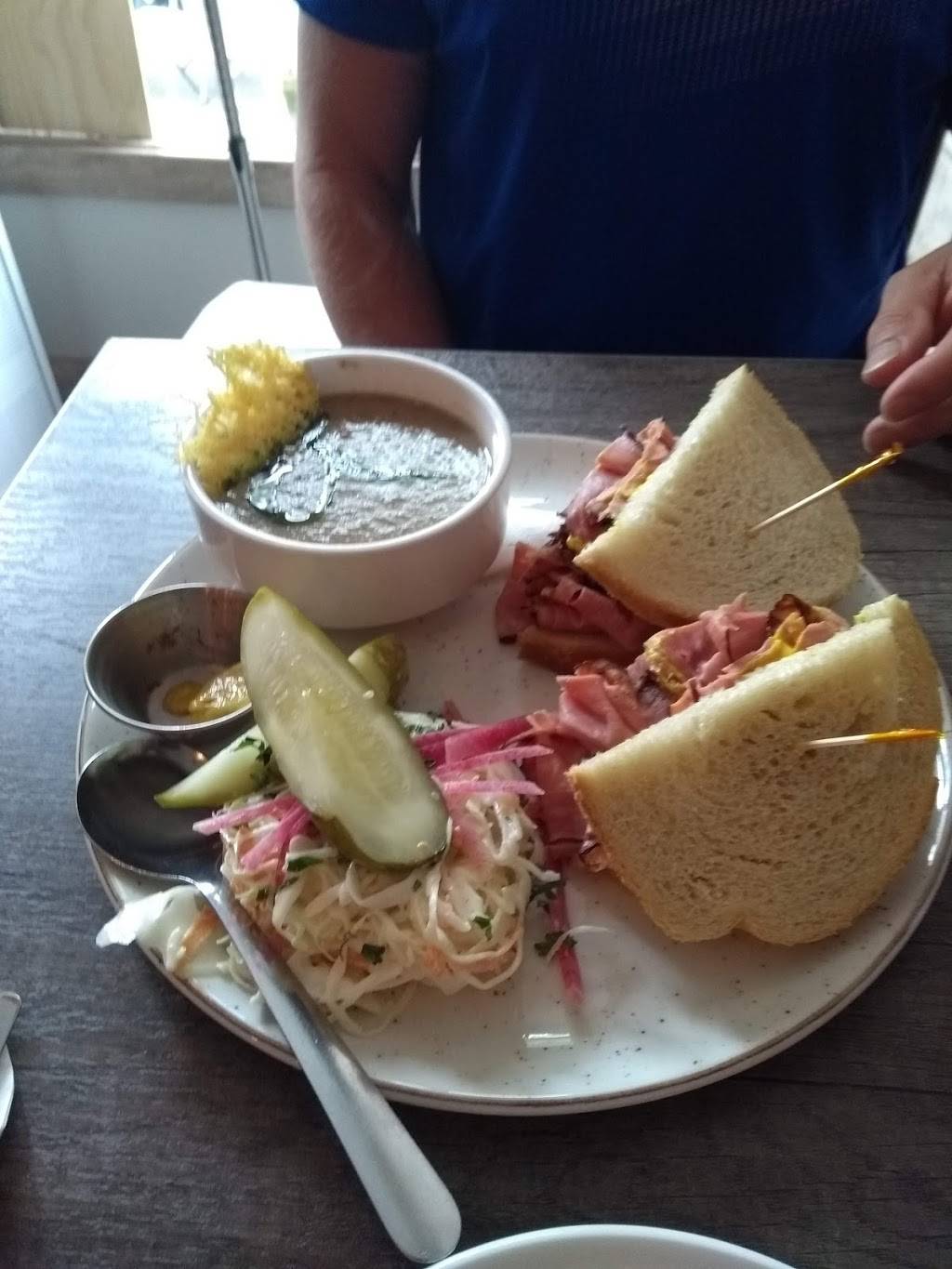 King St. Deli & Bar | restaurant | 91.5 King St W, Cobourg, ON K9A 2M4, Canada | 2892522398 OR +1 289-252-2398