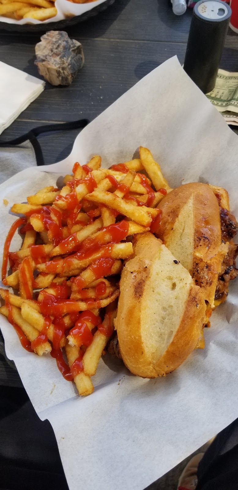 Roadhouse Grill | restaurant | 12571 S Frontage Rd, Yuma, AZ 85367, USA | 9282876059 OR +1 928-287-6059