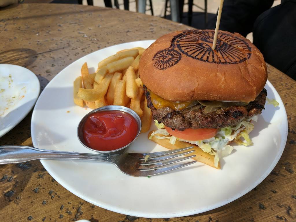 Hopscotch Craft Beer and Whiskey | restaurant | 136 E Commonwealth Ave, Fullerton, CA 92832, USA | 7148712222 OR +1 714-871-2222