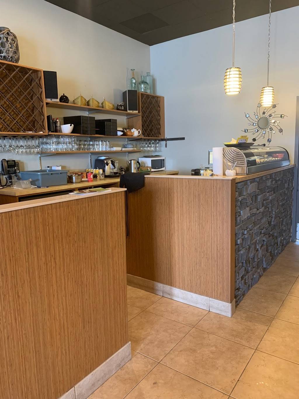 Salt. Sushi | restaurant | 25 Amy Croft Dr Unit 31, Windsor, ON N9K 1C7, Canada | 5199798188 OR +1 519-979-8188