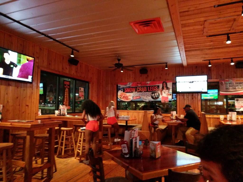 Hooters | restaurant | 1160 N Military Hwy, Norfolk, VA 23502, USA | 7574661598 OR +1 757-466-1598
