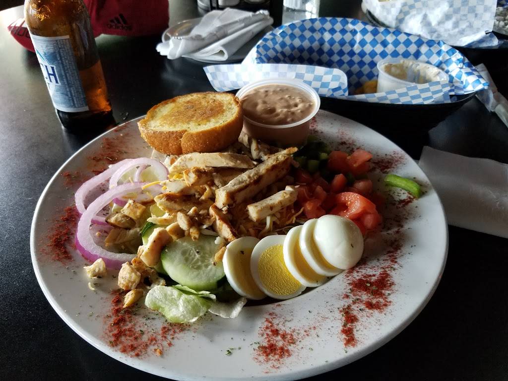 Bushwood Sports Bar & Grill | restaurant | 350 Edgewood Rd NW, Cedar Rapids, IA 52405, USA | 3193907140 OR +1 319-390-7140