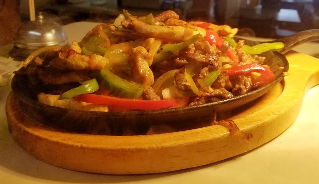 El Sarape | restaurant | 1100 N Columbus St, West Liberty, IA 52776, USA | 3196273484 OR +1 319-627-3484