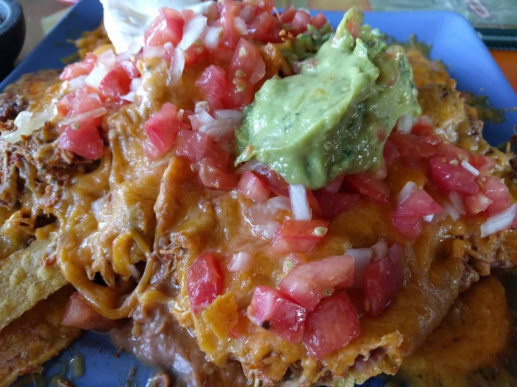 Plaza Bonita Family Mexican Restaurant | restaurant | 2815 W Carefree Hwy, Phoenix, AZ 85085, USA | 6235821283 OR +1 623-582-1283