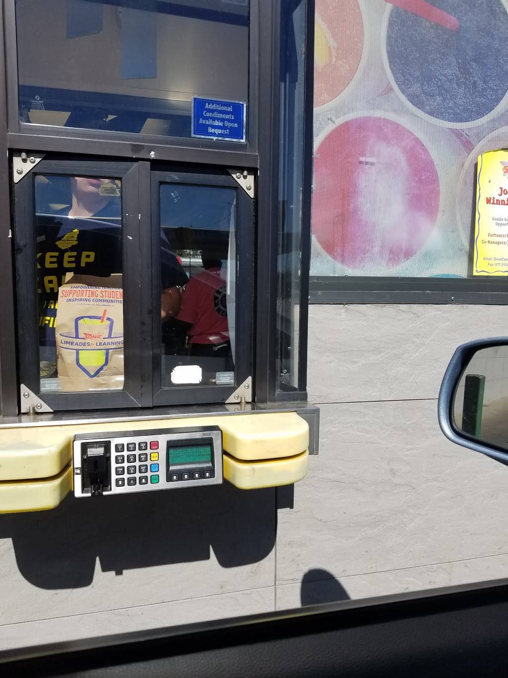 Sonic Drive-In | restaurant | 3820 S Peoria Ave, Tulsa, OK 74105, USA | 9187452124 OR +1 918-745-2124