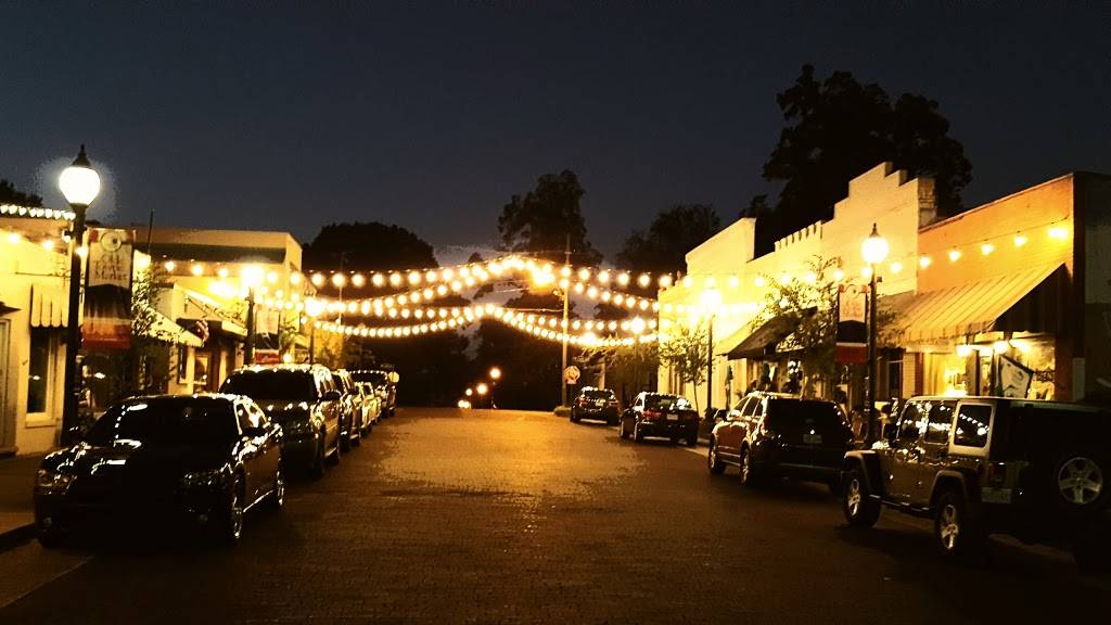 303 Jefferson | restaurant | 303 Jefferson St, Clinton, MS 39056, USA | 6019241303 OR +1 601-924-1303