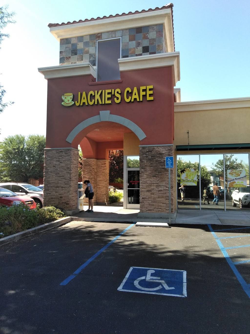 Jackies Cafe | cafe | 830 W Ave L #101, Lancaster, CA 93534, USA | 6619517995 OR +1 661-951-7995
