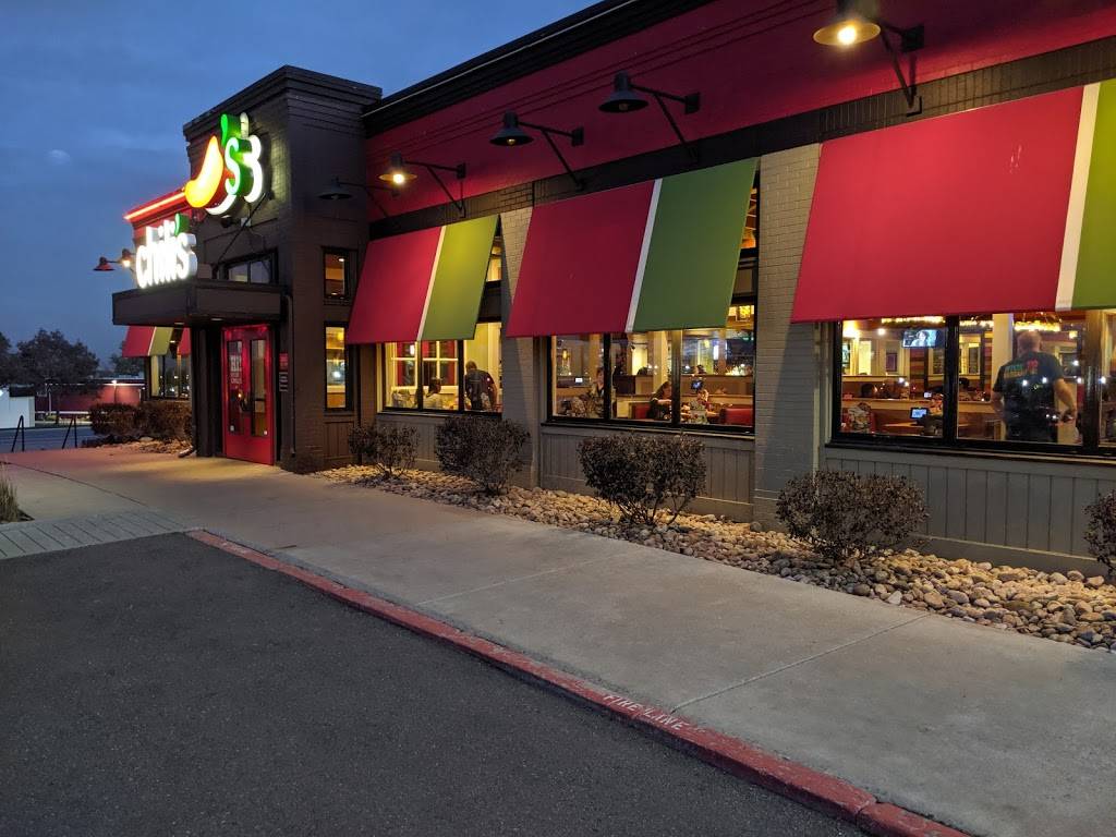 Chilis Grill & Bar | restaurant | 8450 W Cross Dr, Littleton, CO 80123, USA | 3039735863 OR +1 303-973-5863