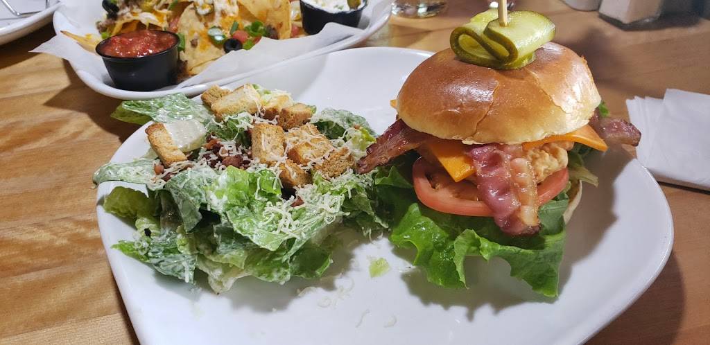 Boston Pizza | restaurant | 1565 Upper James St, Hamilton, ON L9B 1K2, Canada | 9055740333 OR +1 905-574-0333