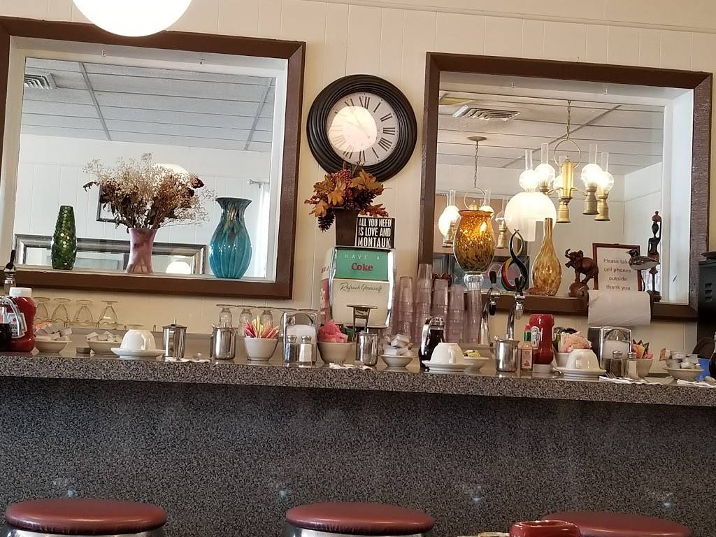 Anthonys Pancake House | restaurant | 710 Montauk Hwy, Montauk, NY 11954, USA | 6316689705 OR +1 631-668-9705