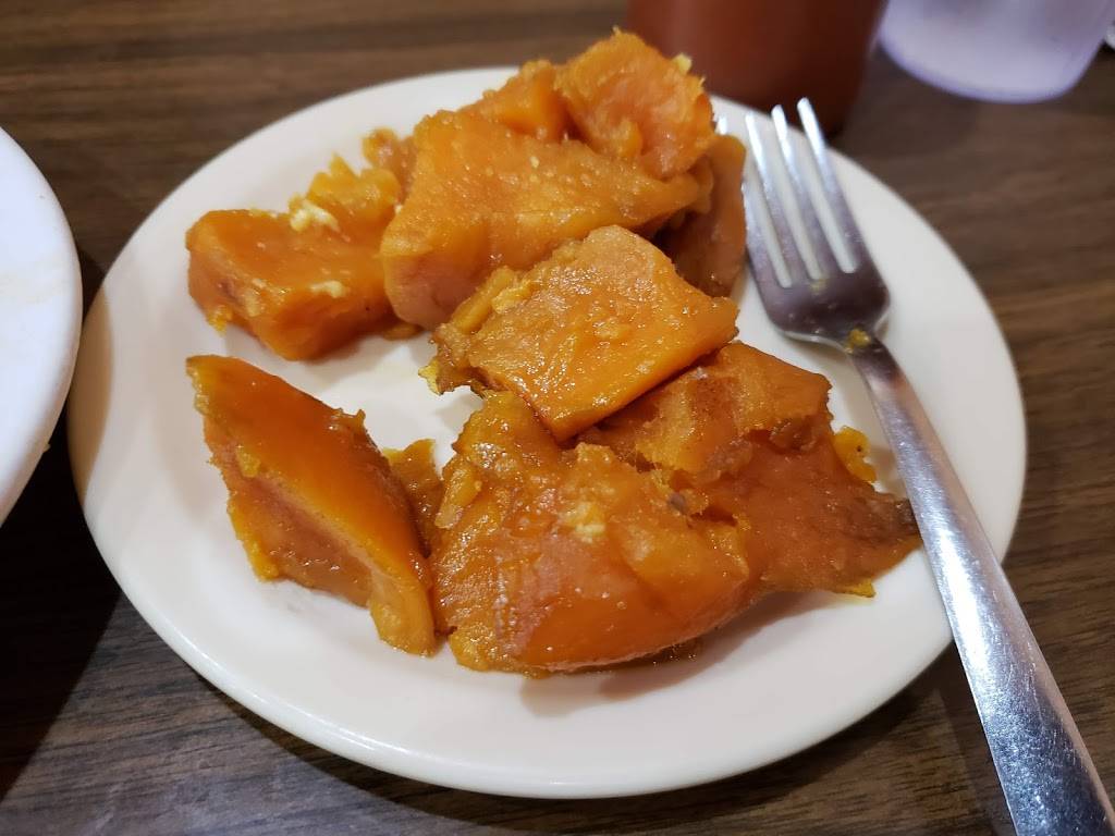 Kingfish Seafood | restaurant | 413 E 71st St, Chicago, IL 60619, USA | 7739943344 OR +1 773-994-3344