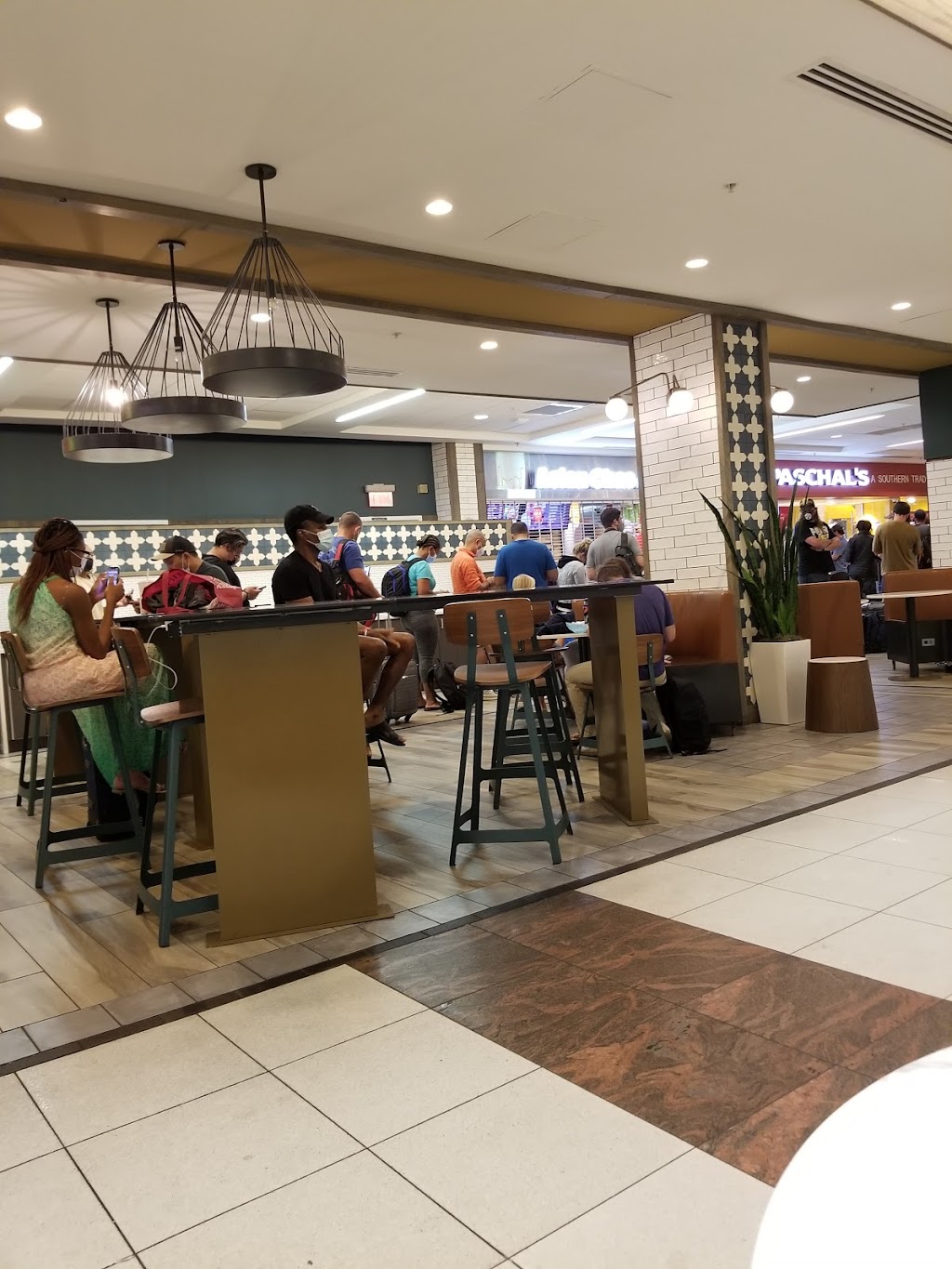 Paschals | restaurant | Concourse B, 6000 N Terminal Rd T120, Atlanta, GA 30320, USA | 4047670632 OR +1 404-767-0632