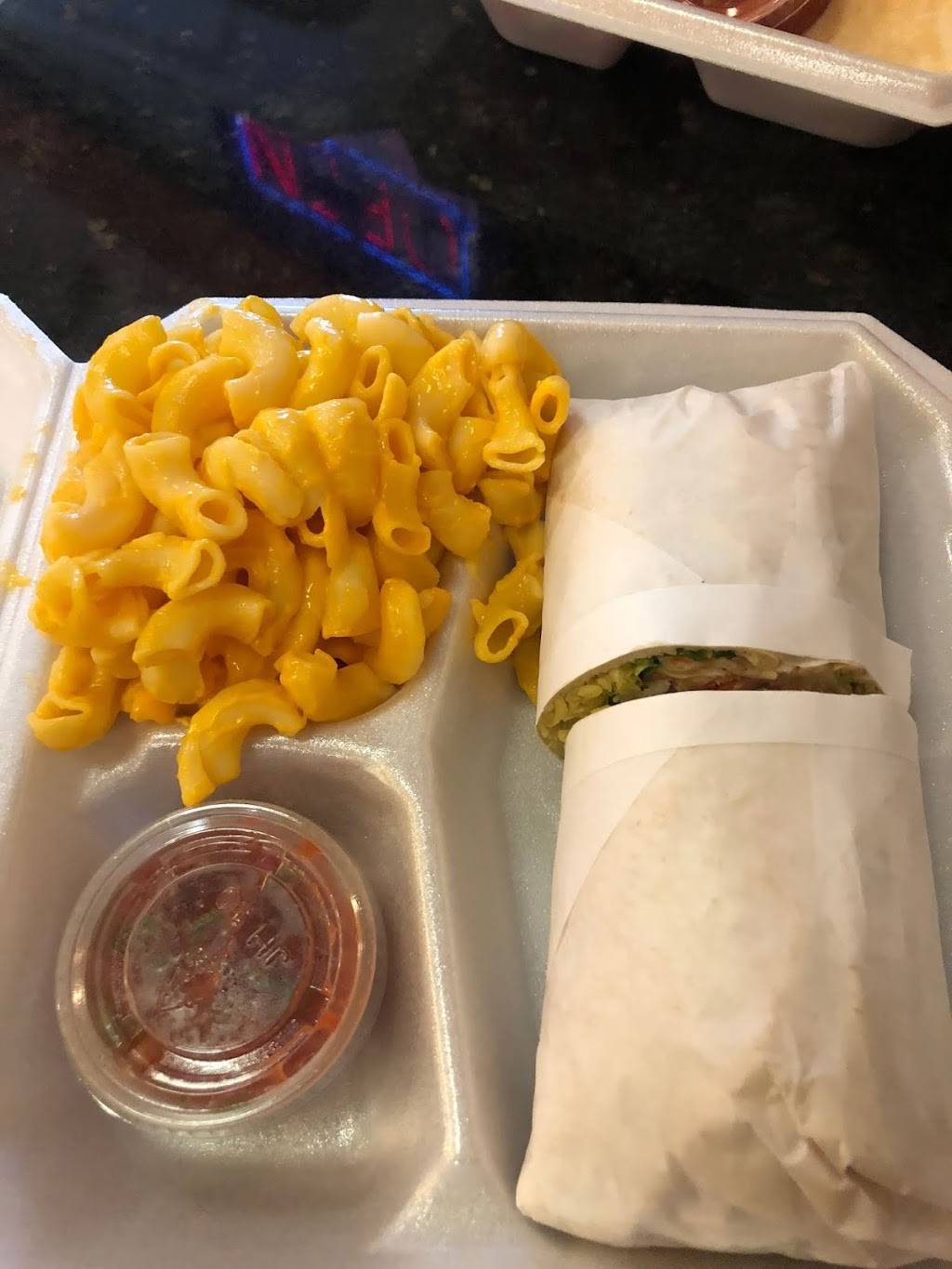 Louies Chicken Cafe | restaurant | 3938 Grand Ave #B, Chino, CA 91710, USA | 9096131377 OR +1 909-613-1377