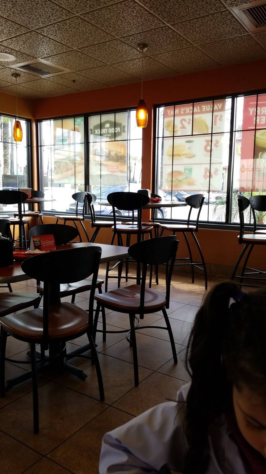 Jack in the Box | restaurant | 13449 Baseline Ave, Fontana, CA 92336, USA | 9094636434 OR +1 909-463-6434