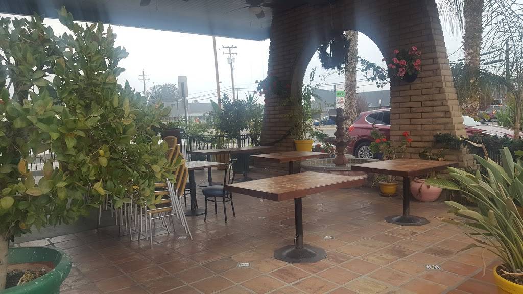 Rosa Lindas Mexican Cuisine | restaurant | 2905 McCall Ave, Selma, CA 93662, USA | 5598968917 OR +1 559-896-8917