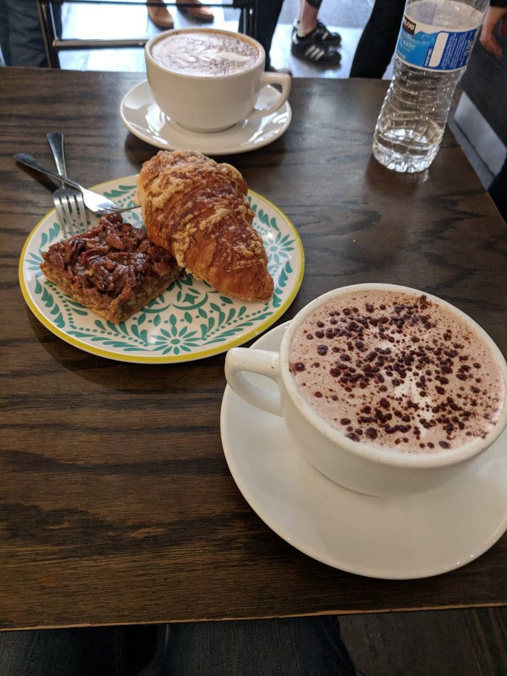 Chapterhouse Cafe & Gallery | cafe | 620 S 9th St, Philadelphia, PA 19147, USA | 2152382626 OR +1 215-238-2626