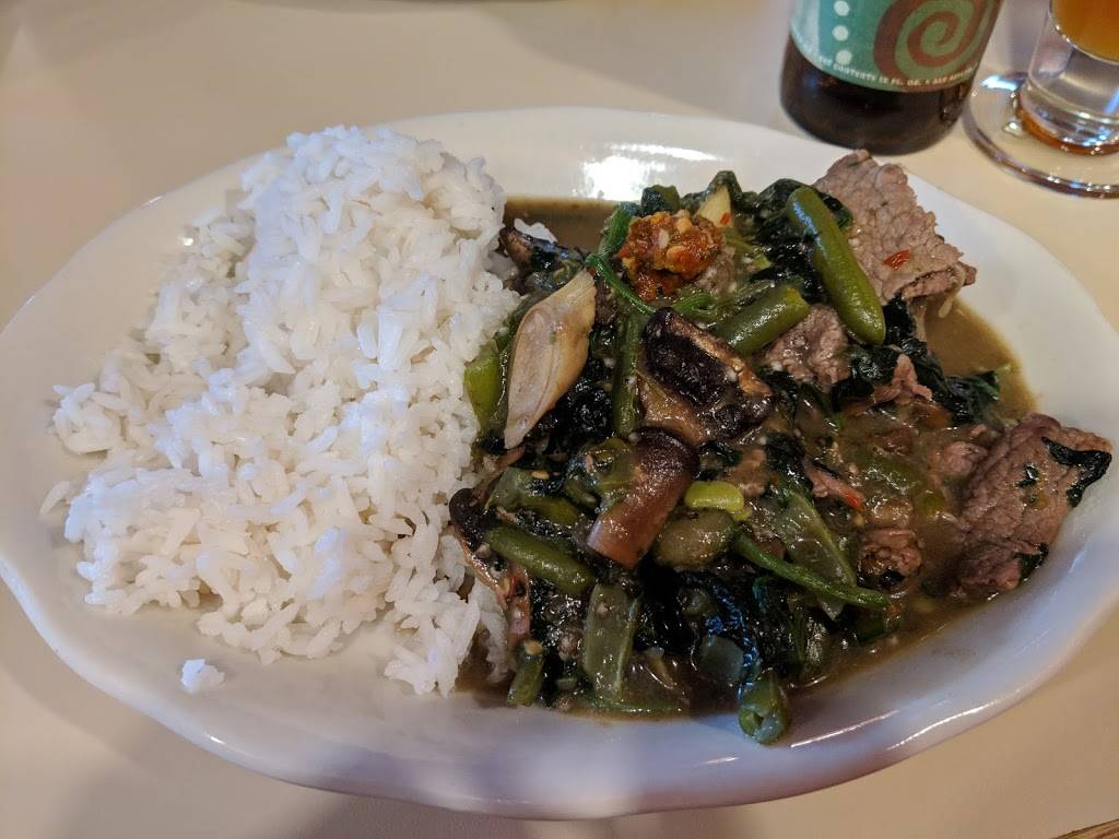 Lao Laan-Xang Restaurant | restaurant | 1146 Williamson St, Madison, WI 53703, USA | 6082800104 OR +1 608-280-0104