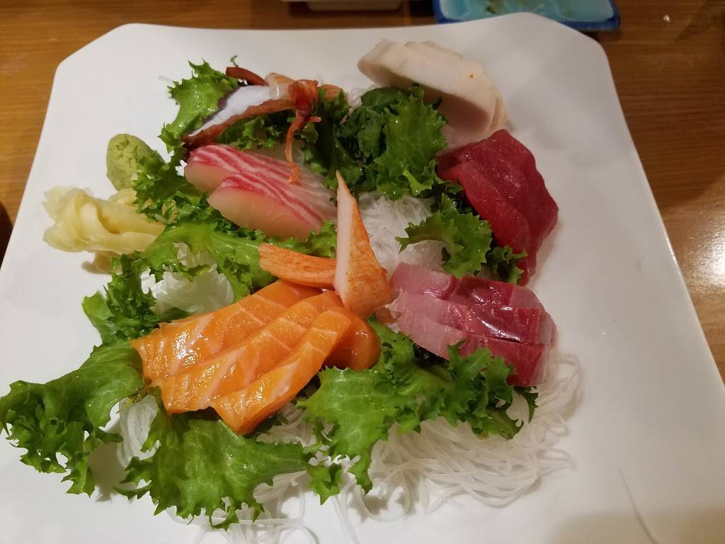 Koi Sushi & Hibachi | restaurant | 3575 Bridge Rd, Suffolk, VA 23435, USA | 7576869009 OR +1 757-686-9009