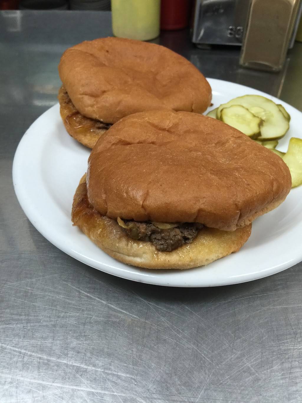 Telway Hamburgers | restaurant | 6820 Michigan Ave, Detroit, MI 48210, USA | 3138432146 OR +1 313-843-2146