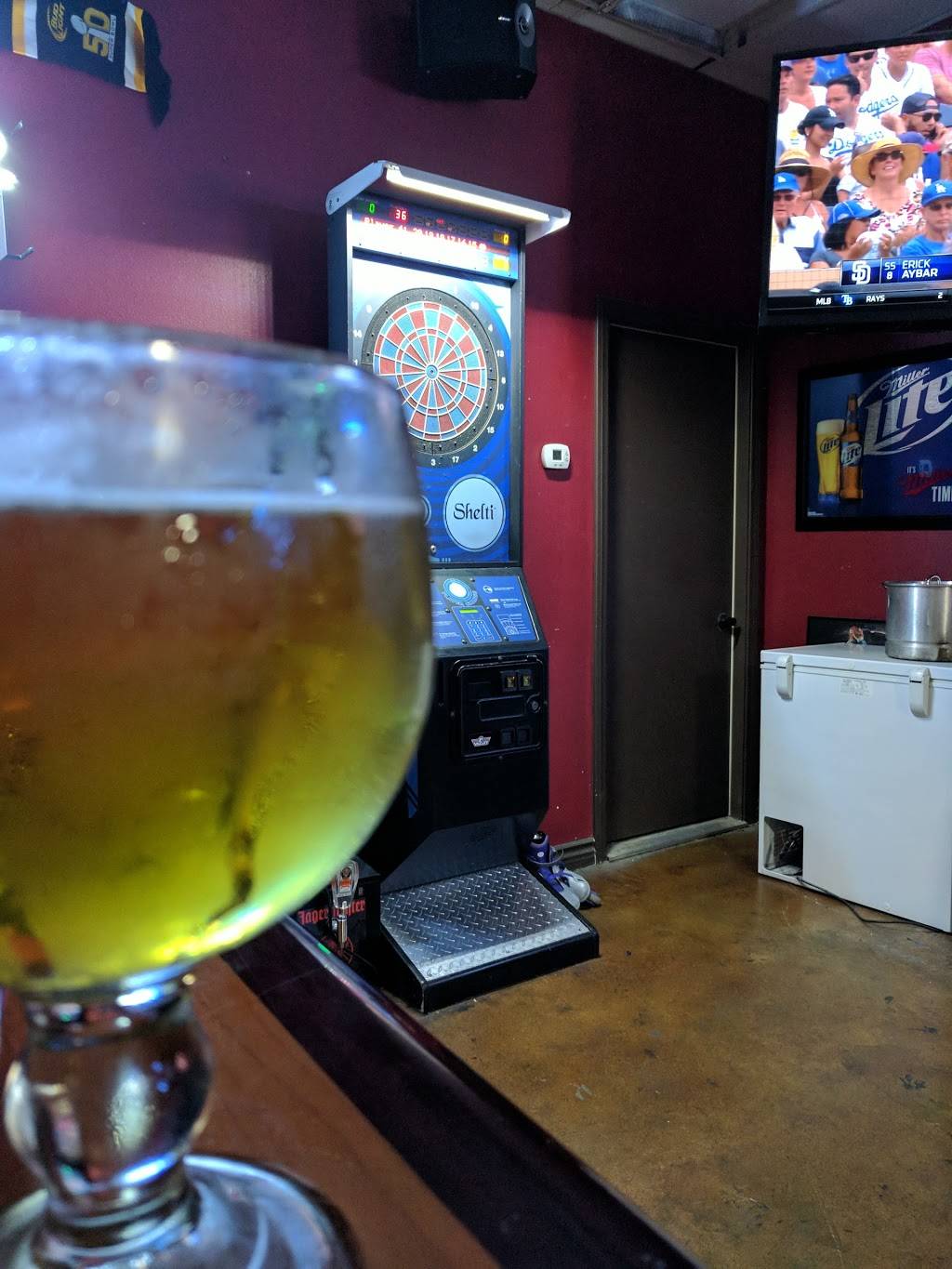 Schoonerville | restaurant | 26254 Bouquet Canyon Rd, Santa Clarita, CA 91350, USA | 6612541942 OR +1 661-254-1942