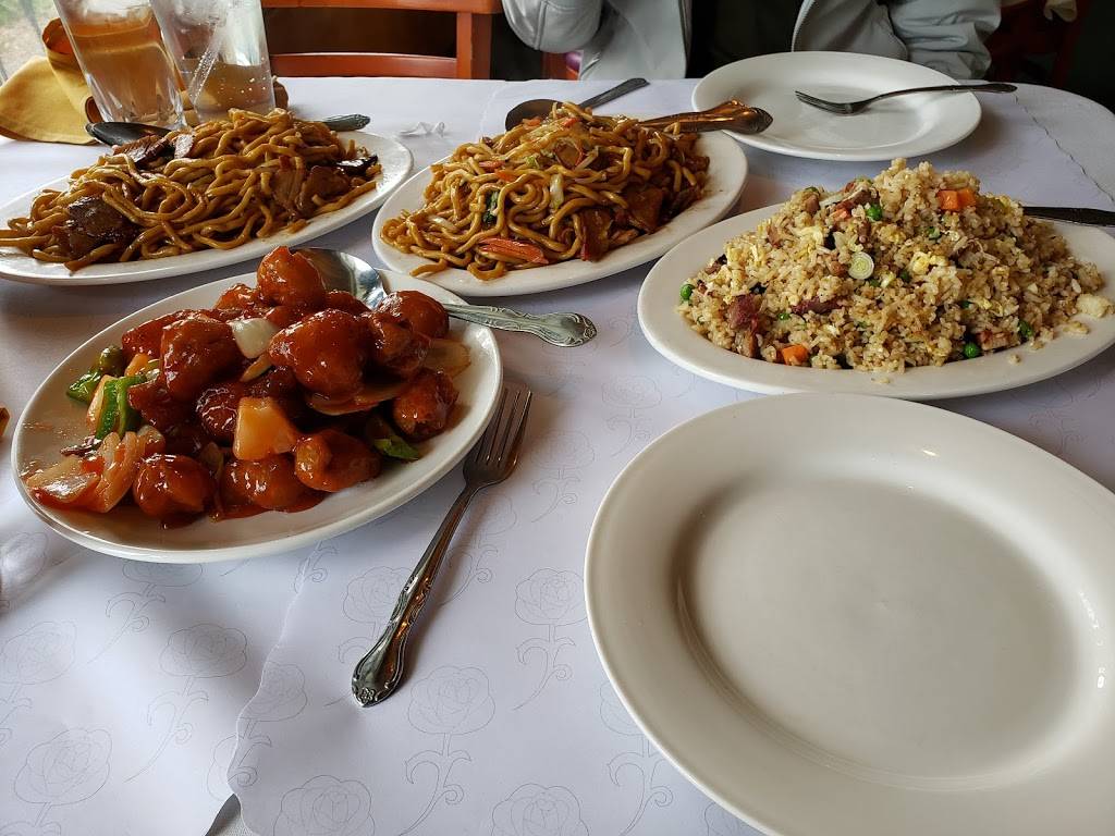 Gold Chopsticks | restaurant | Suite A-11, 3170 Santa Rita Rd, Pleasanton, CA 94566, USA | 9258464568 OR +1 925-846-4568