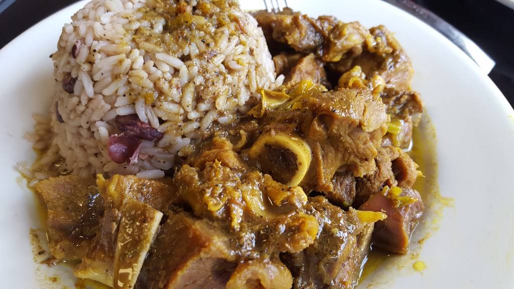 Clives Cafe | cafe | 5890 NW 2nd Ave, Miami, FL 33127, USA | 3057576512 OR +1 305-757-6512