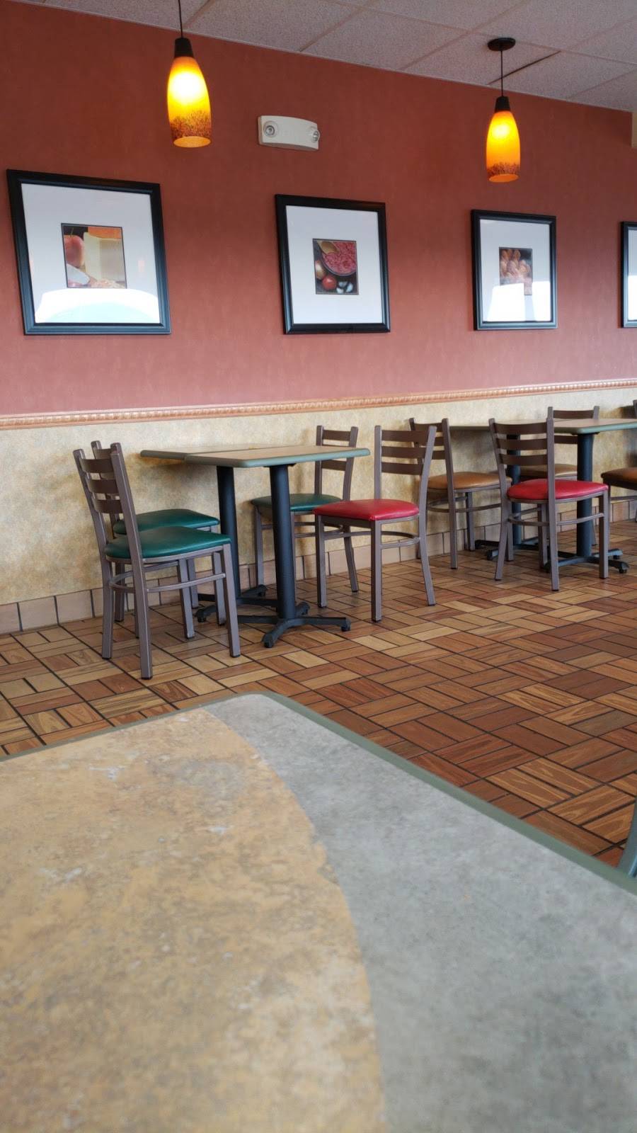 Subway | restaurant | 500 E Stuart Dr, Galax, VA 24333, USA | 2762367887 OR +1 276-236-7887