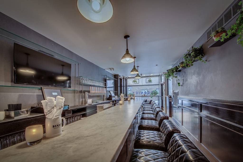 Bernies Restaurant & Bar - University City | restaurant | 3432 Sansom St, Philadelphia, PA 19104, USA | 2159216242 OR +1 215-921-6242