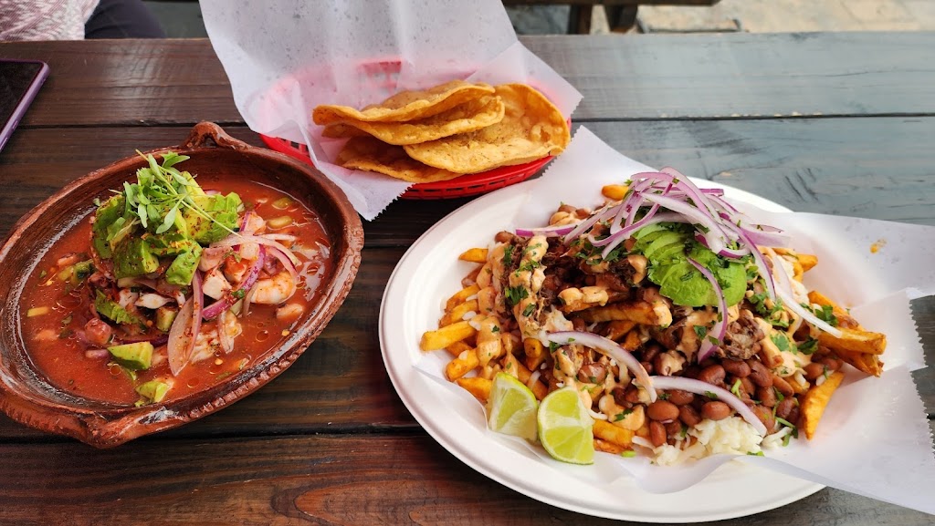 Ferchaladas birria y mariscos | restaurant | 2709 Imperial Ave, San Diego, CA 92102, USA | 6192305428 OR +1 619-230-5428