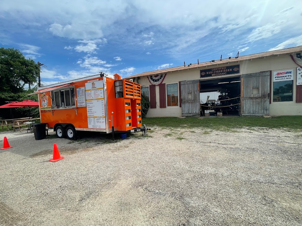 Tacos Los Quincitos | restaurant | 1205 Cottonwood St, Bandera, TX 78003, USA | 8303282179 OR +1 830-328-2179