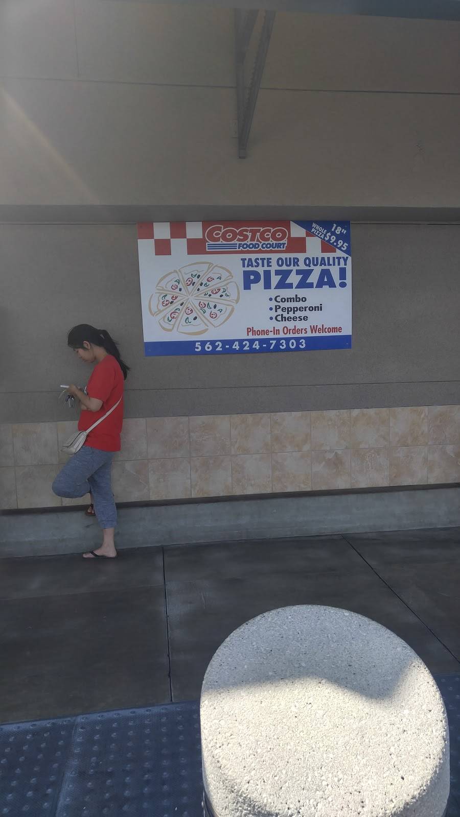 Costco Food Court | meal takeaway | 2200 E Willow St, Signal Hill, CA 90755, USA | 5624247303 OR +1 562-424-7303