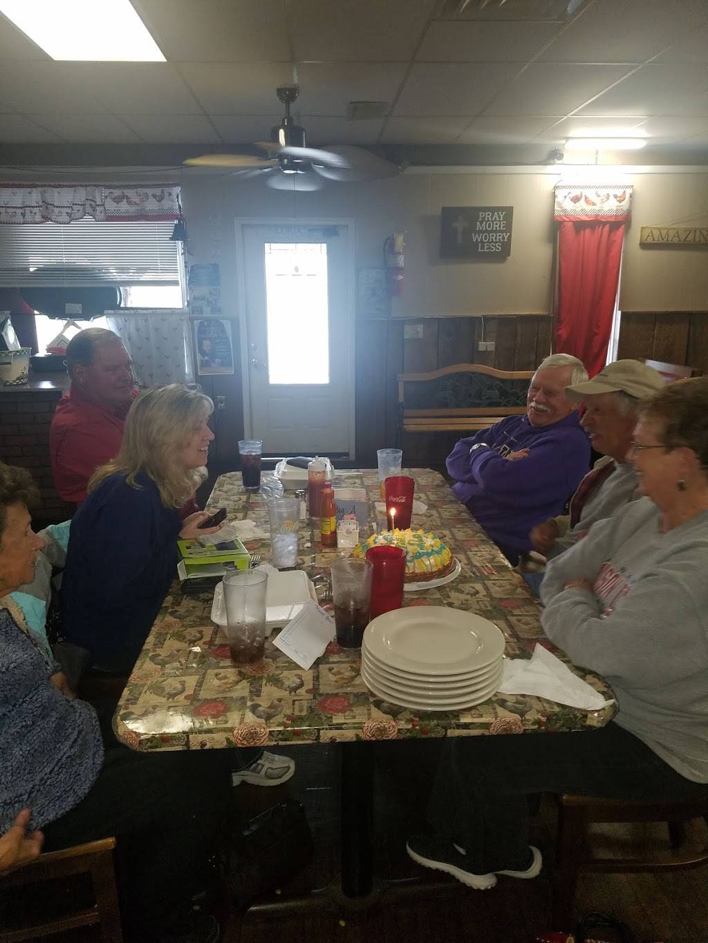 Donna and Friends | restaurant | Muscle Shoals, AL 35661, USA | 2563142494 OR +1 256-314-2494