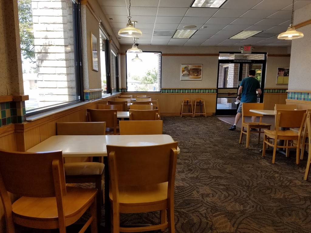 Wendys | restaurant | 420 Shaw Ave, Clovis, CA 93612, USA | 5592991551 OR +1 559-299-1551