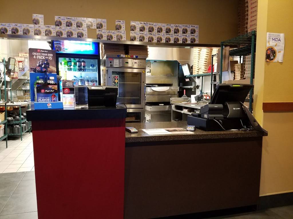 Pizza Hut | meal takeaway | 1528 Sweetwater Rd Suite E&F, National City, CA 91950, USA | 6194748894 OR +1 619-474-8894