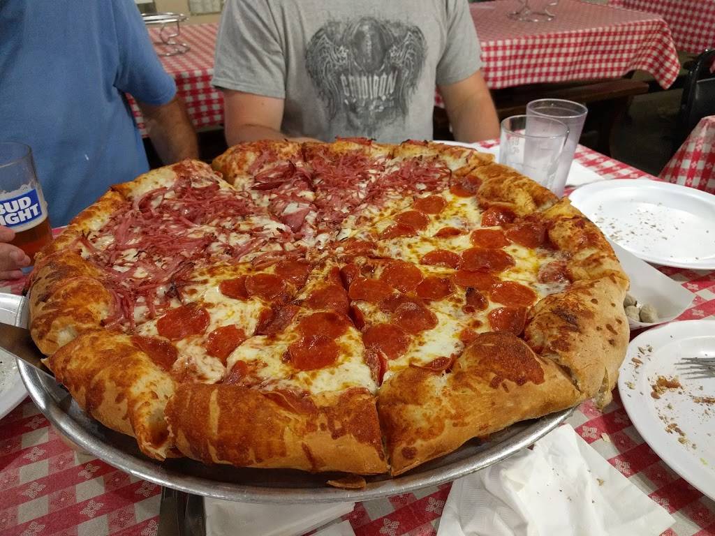 Vincenzos Newhall Pizza | restaurant | 24504 1/2 Lyons Ave, Santa Clarita, CA 91321, USA | 6612596733 OR +1 661-259-6733