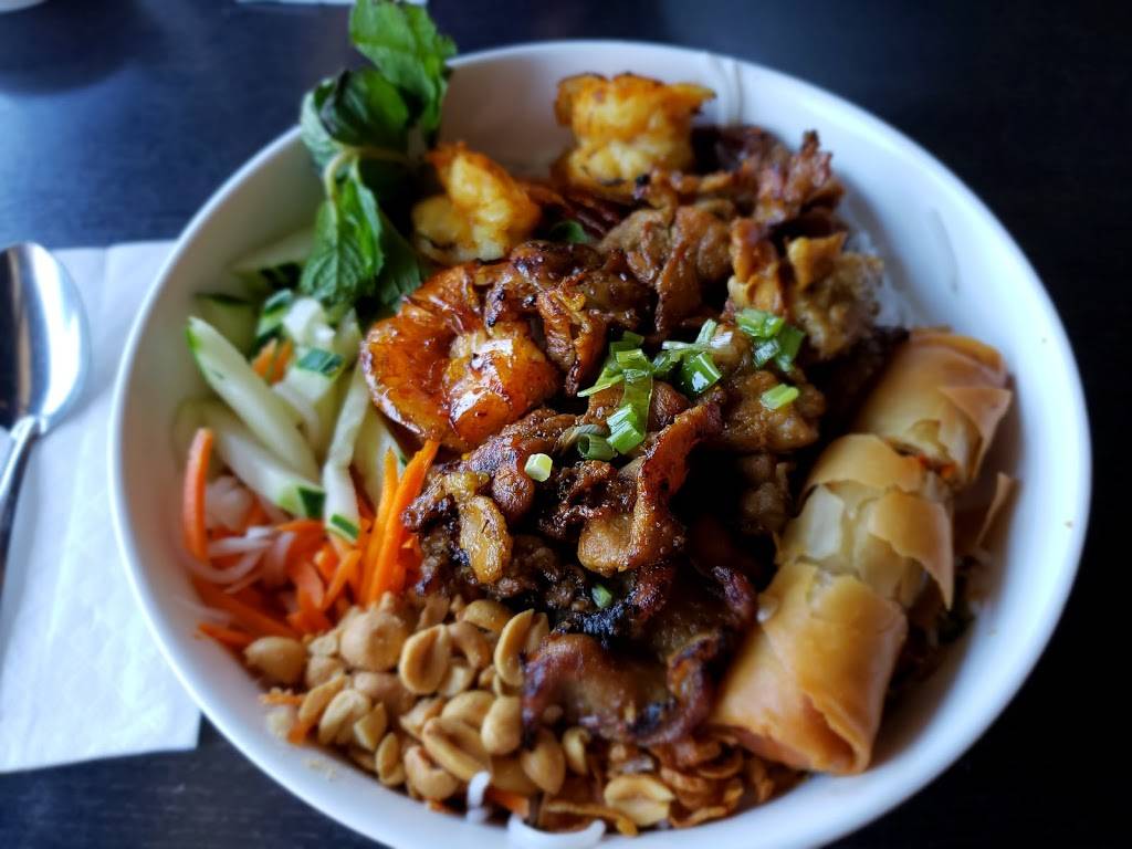 Simply Pho | restaurant | 23775 El Toro Rd, Lake Forest, CA 92630, USA | 9494468333 OR +1 949-446-8333