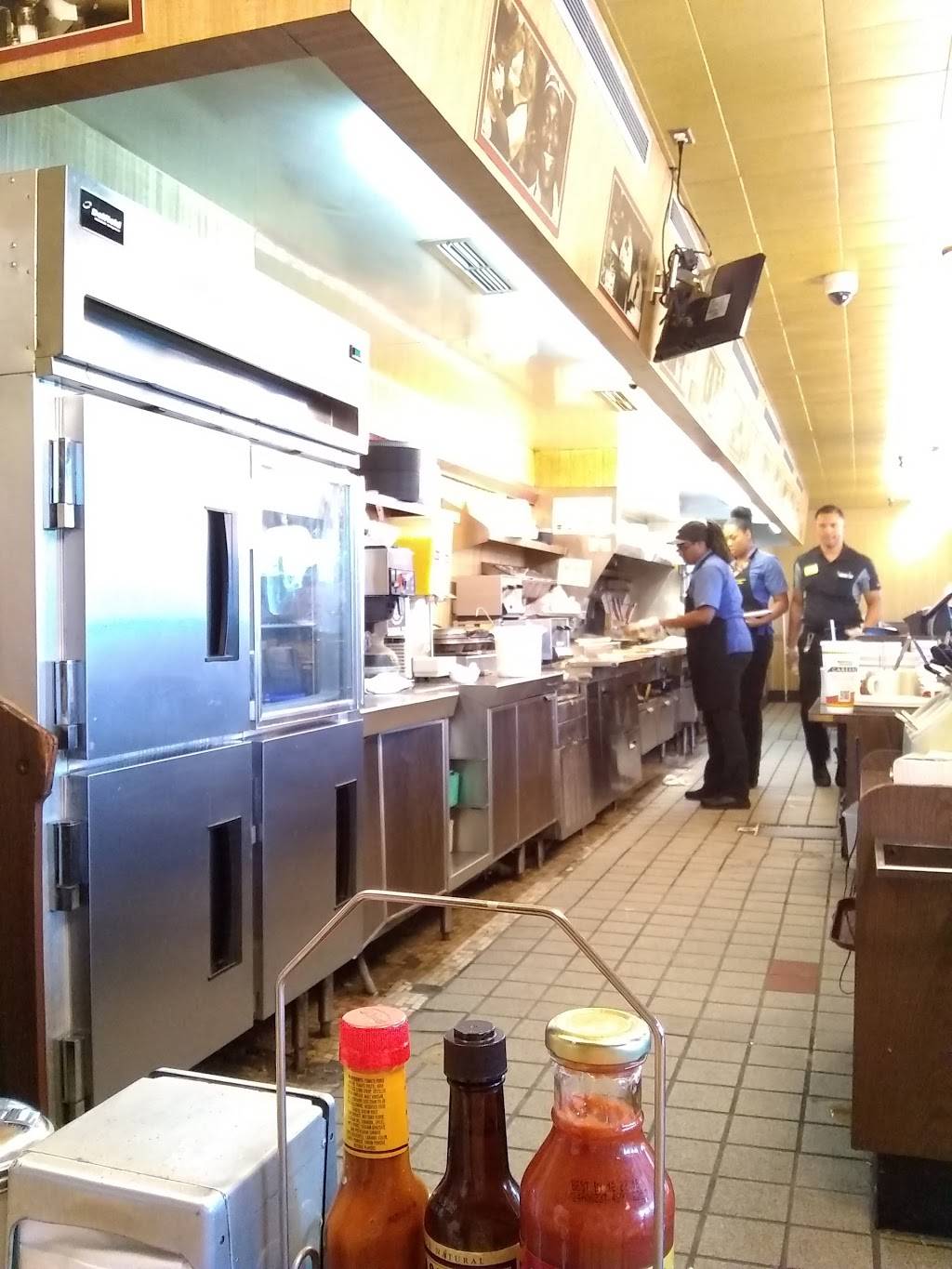 Waffle House | meal takeaway | 1535 Montgomery Hwy, Hoover, AL 35216, USA | 2058231174 OR +1 205-823-1174