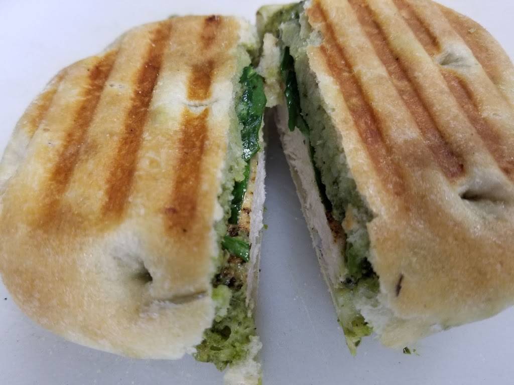 Juiced Smoothie Bar | restaurant | 108 Cherry Ave, Chardon, OH 44024, USA | 4402263201 OR +1 440-226-3201